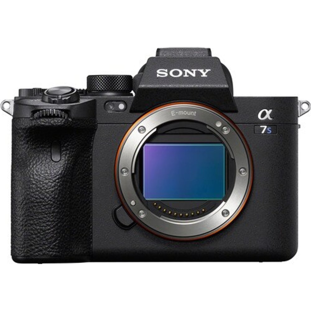 Sony - Sony Alpha 7SM III cámara Evil Full Frame cuerpo con sensor CMOS Exmor R con fotograma completo de 35 mm y vídeos en 4K (ILCE7SM3B.CEC).